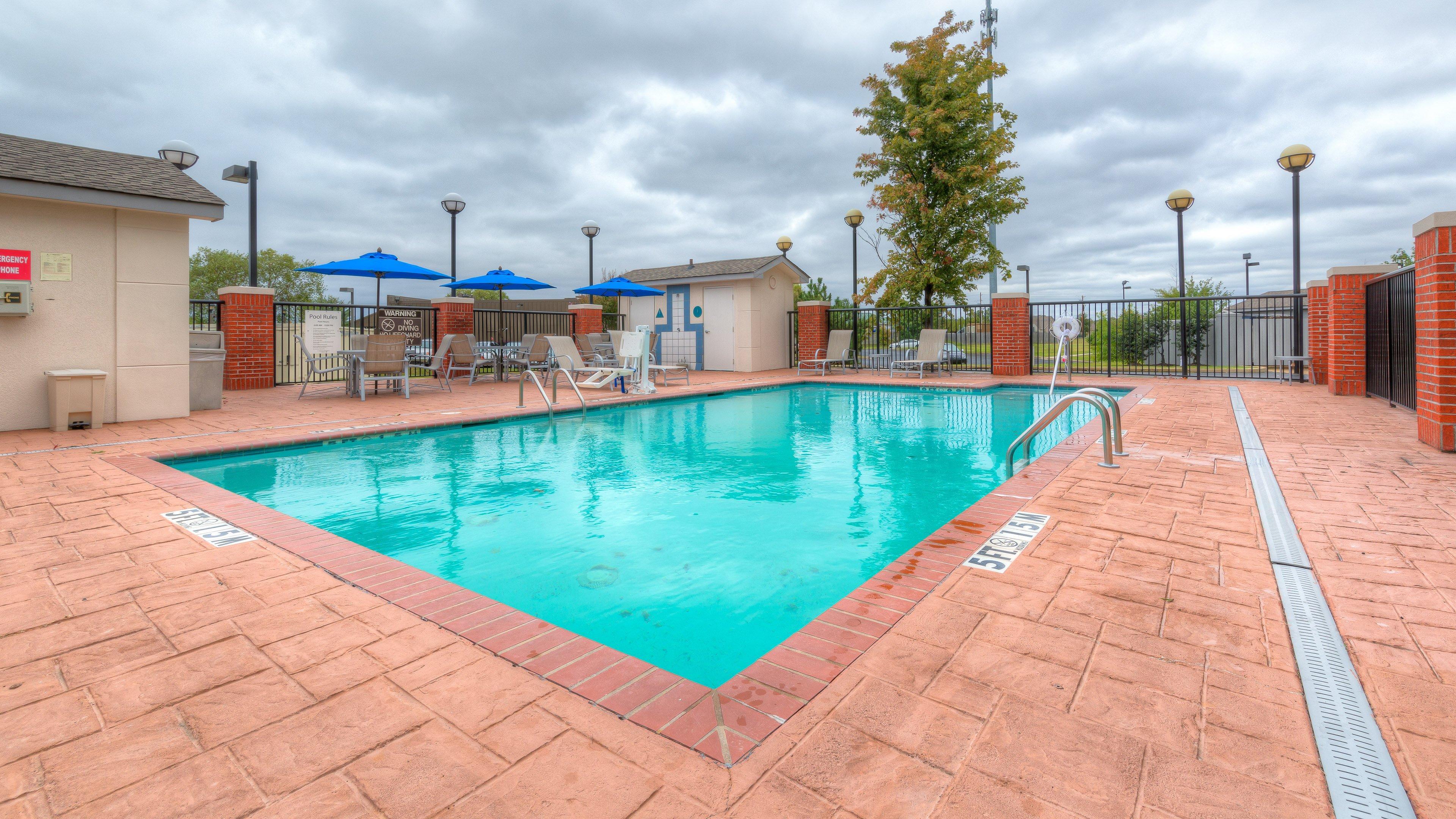 Holiday Inn Express Hotel & Suites Memphis Southwind, An Ihg Hotel Exterior photo